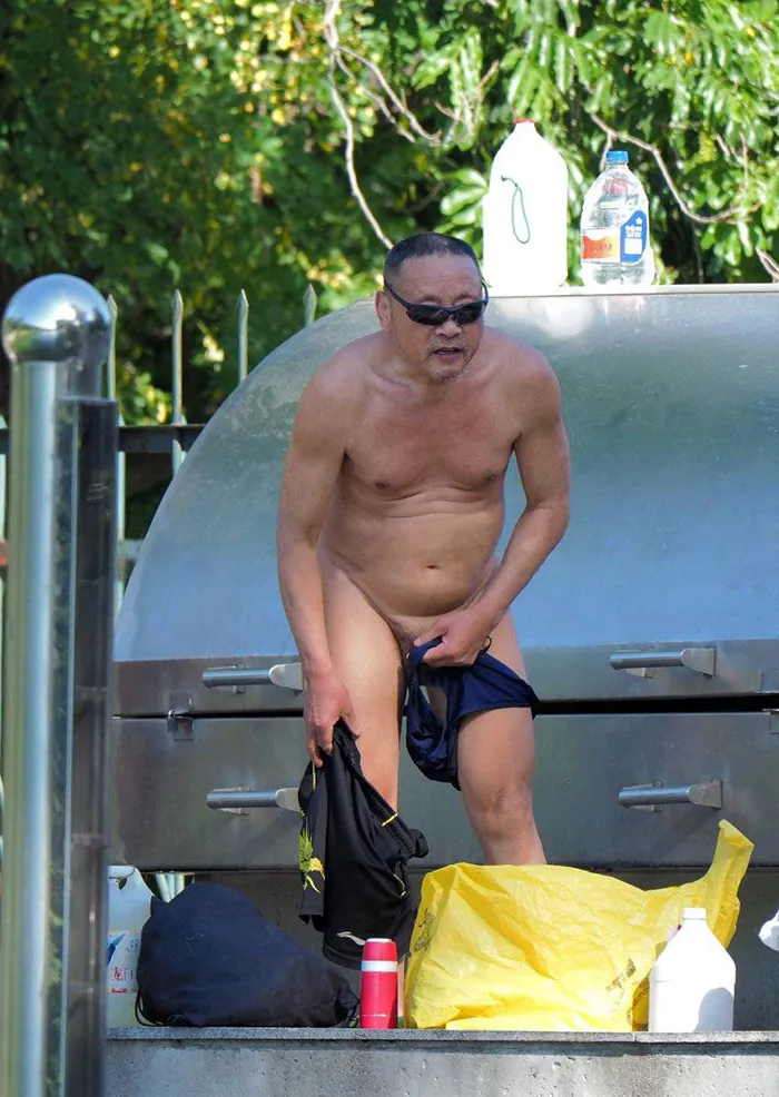 SWIM-P-36