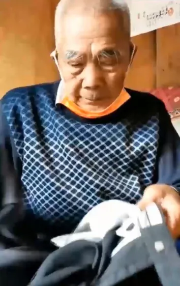 OLDMAN-V-4