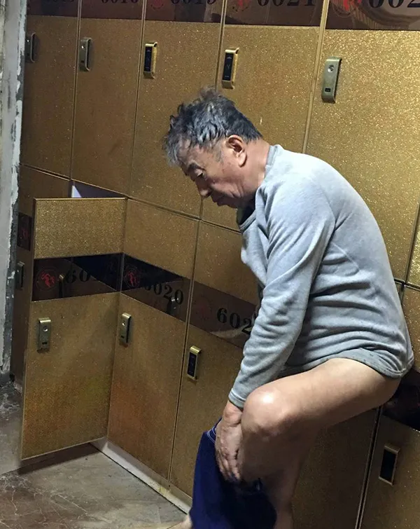 BATHROOM-P-27