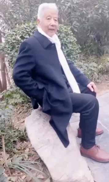 OLDMAN-V-220