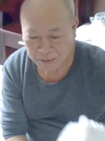 DADDY-V-244