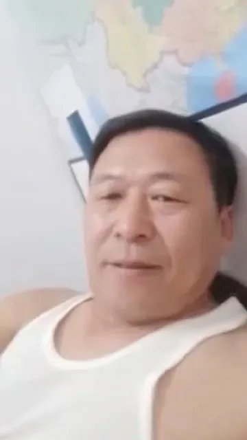 CHAT-V-704