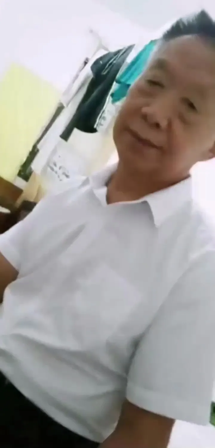 DADDY-V-231
