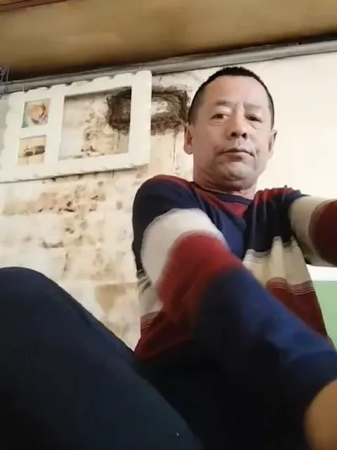 CHAT-V-767