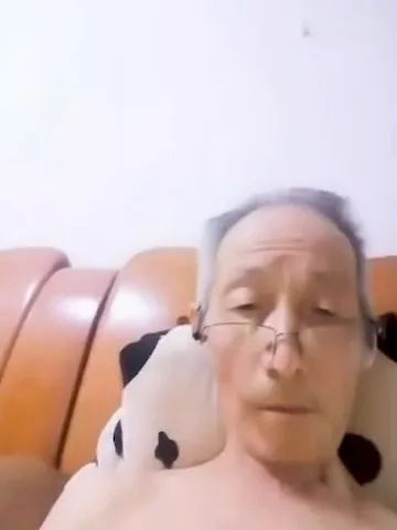 CHAT-V-820