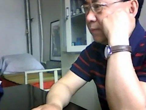 CHAT-V-938