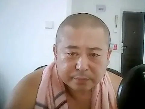CHAT-V-941