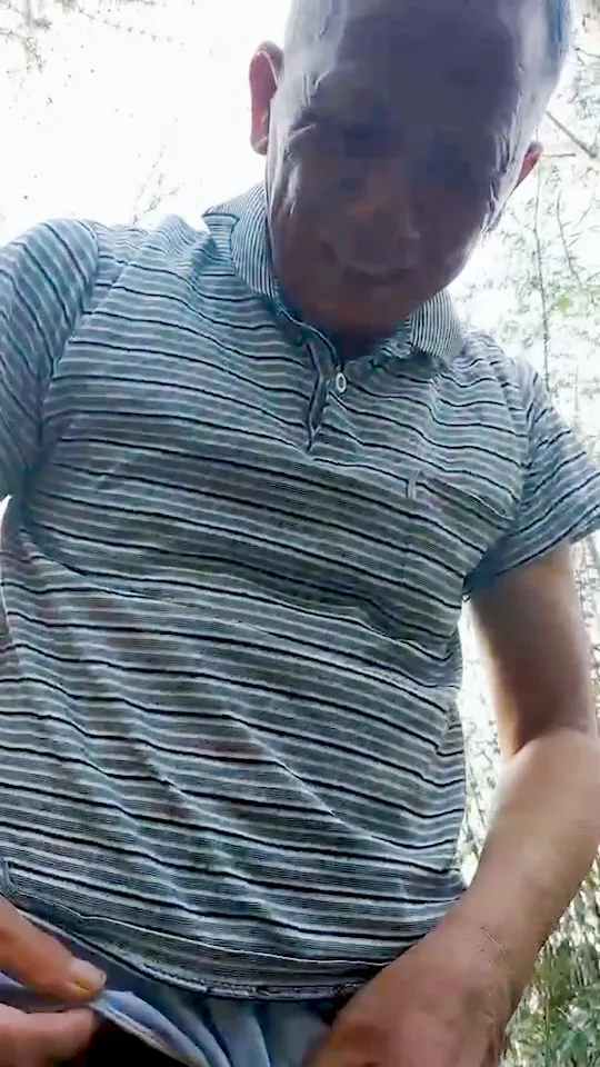 DADDY-V-352