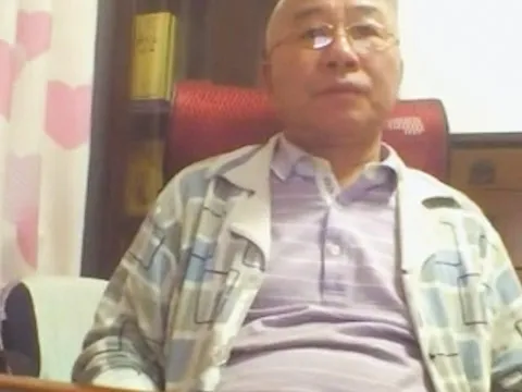 CHAT-V-1290