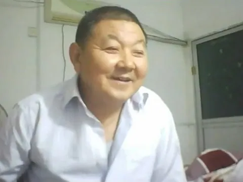 CHAT-V-1283