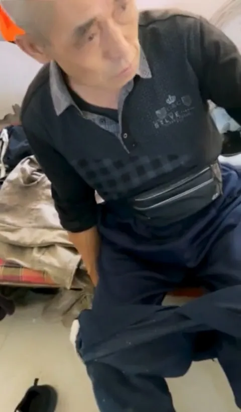 DADDY-V-488