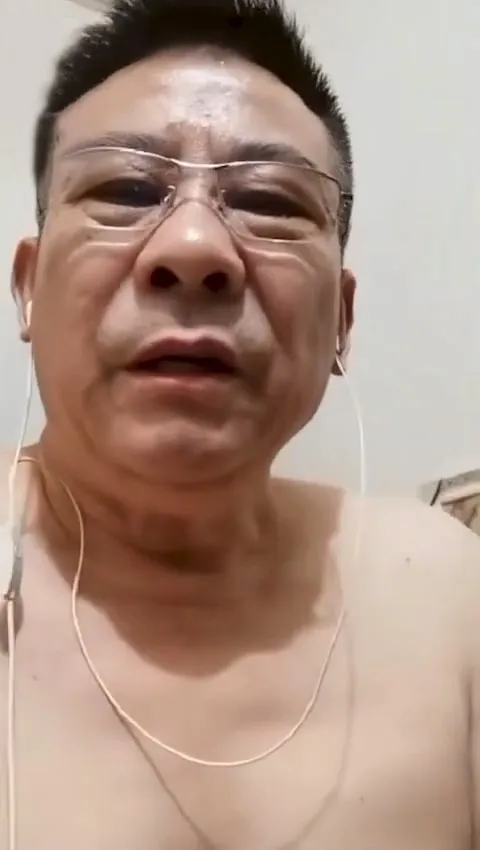 CHAT-V-1437