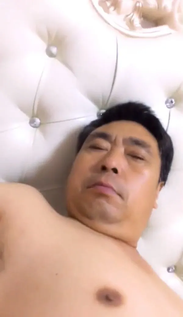 DADDY-V-536
