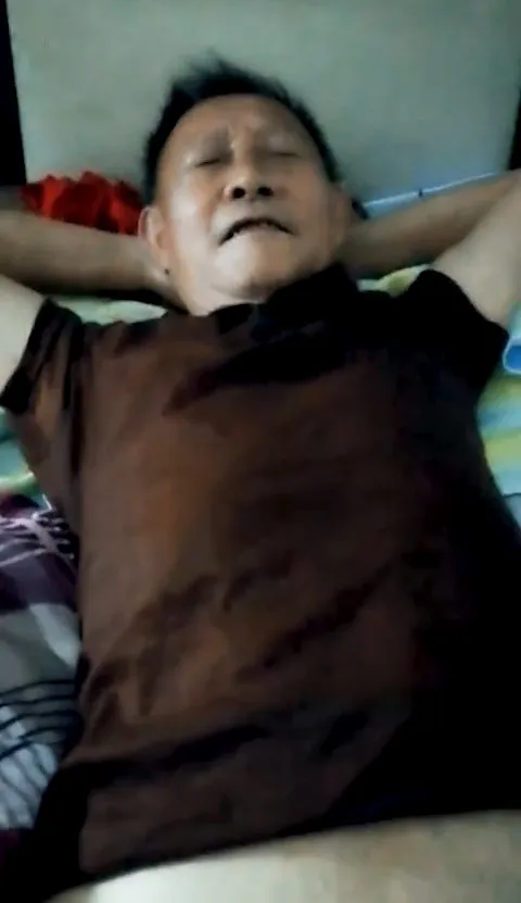 DADDY-V-587