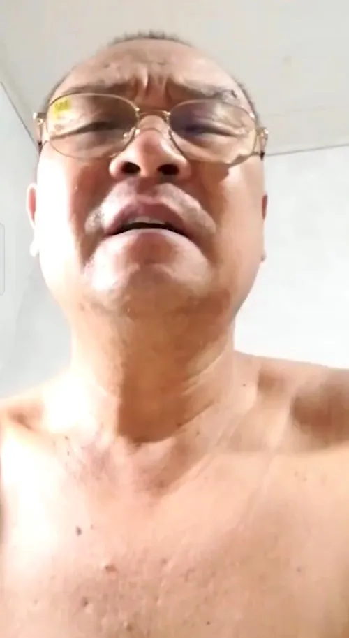 DADDY-V-611