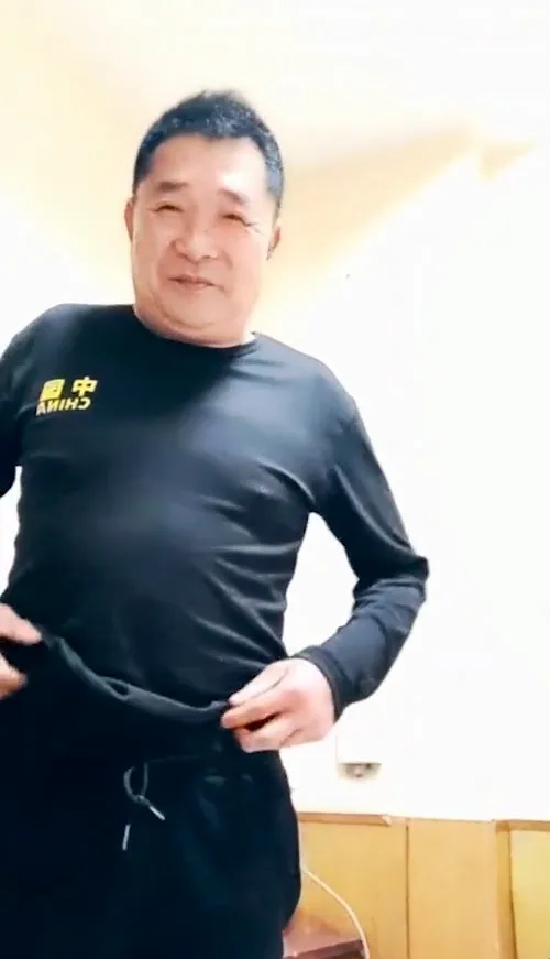 DADDY-V-636