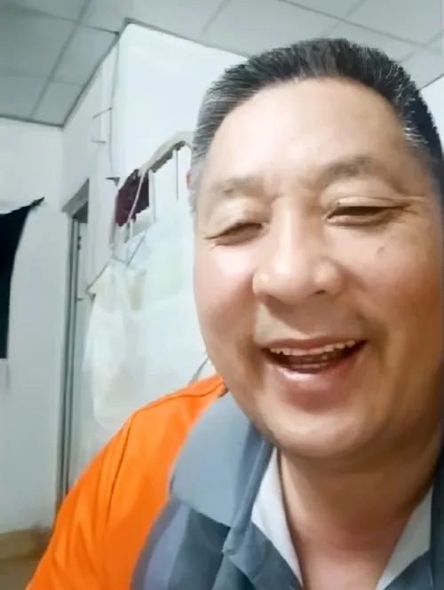 CHAT-V-1811