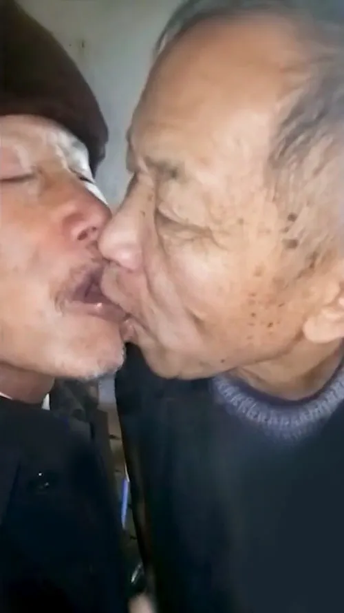 DADDY-V-677