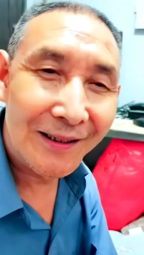 DADDY-V-688