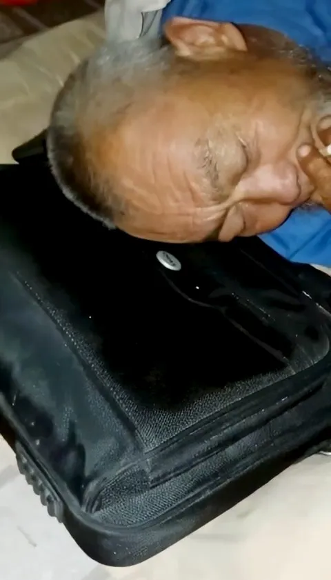 DADDY-V-693