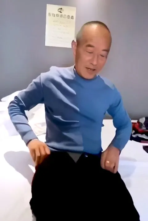 DADDY-V-699