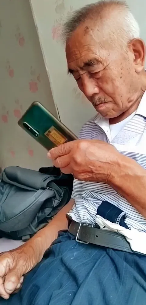 OLDMAN-V-737