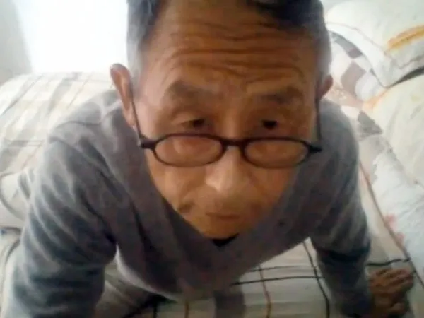 CHAT-V-2063