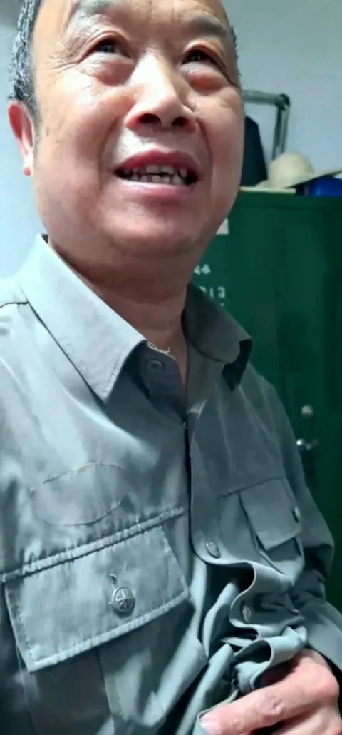 DADDY-V-774