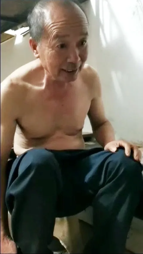 DADDY-V-929