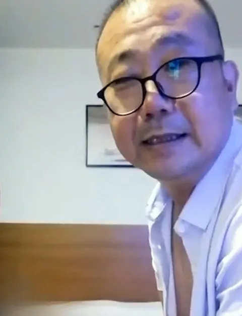 DADDY-V-931