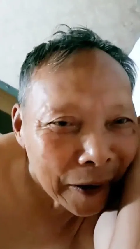 DADDY-V-932