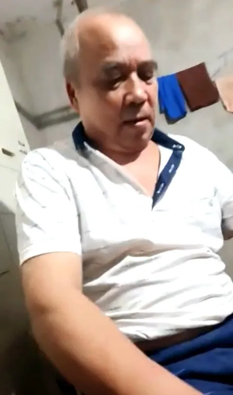 DADDY-V-976