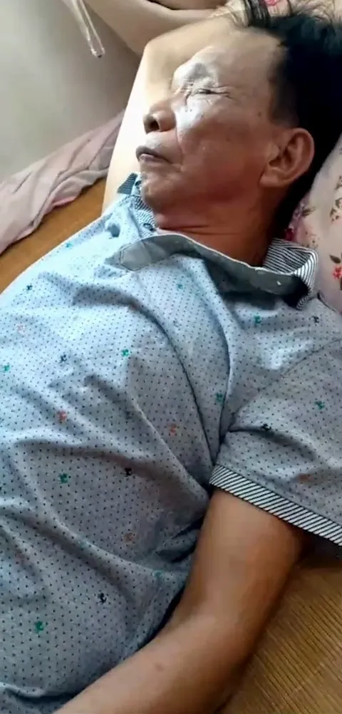 DADDY-V-1020