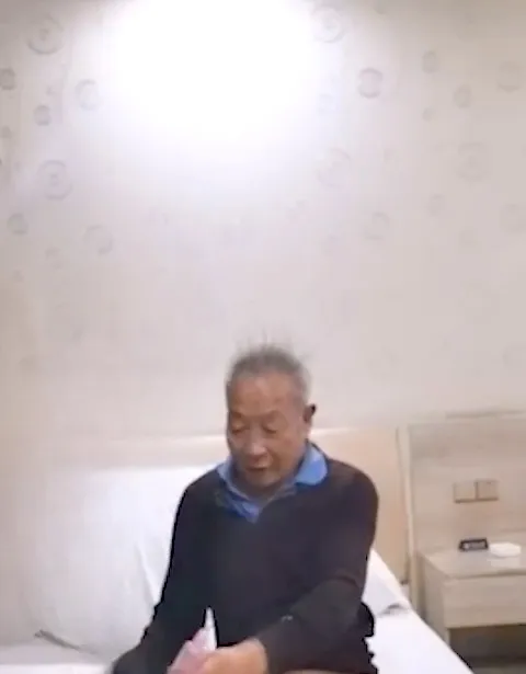 DADDY-V-1040