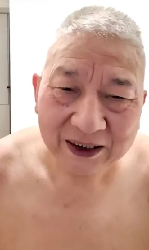 DADDY-V-1046