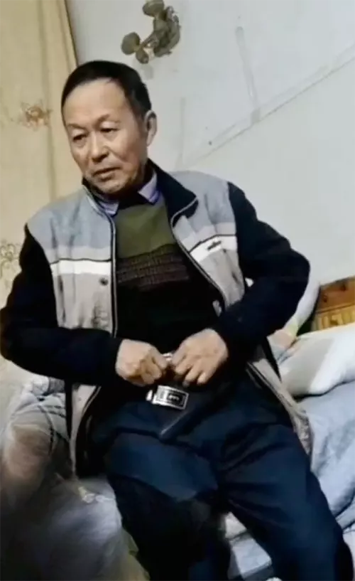 DADDY-V-1065
