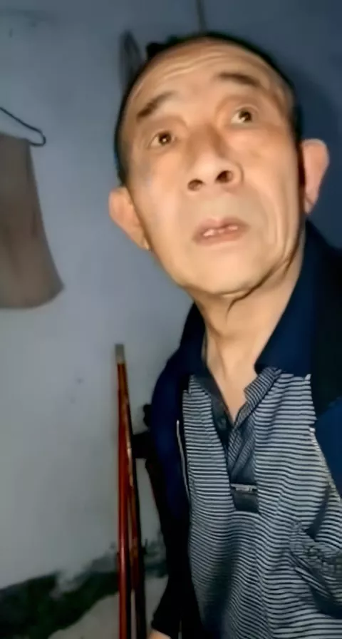 DADDY-V-1072