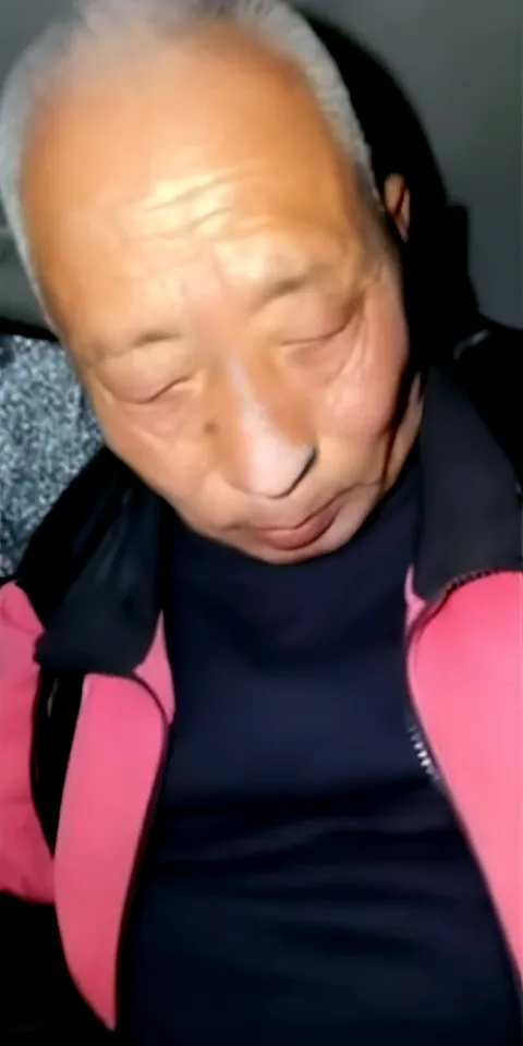 DADDY-V-1105