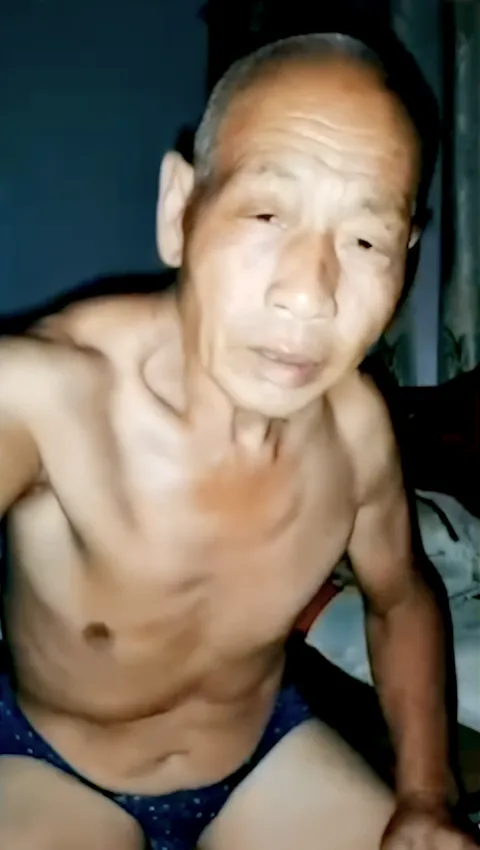 DADDY-V-1107