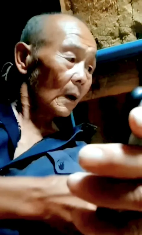 OLDMAN-V-953
