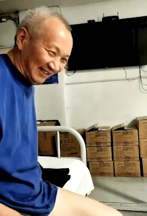 DADDY-V-1135