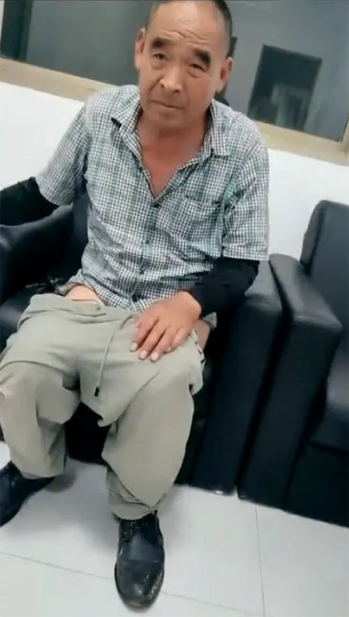 DADDY-V-1136