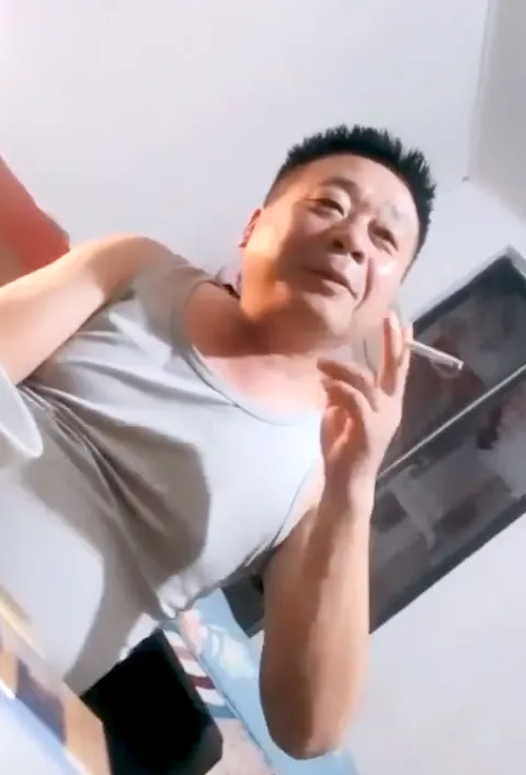 DADDY-V-1143