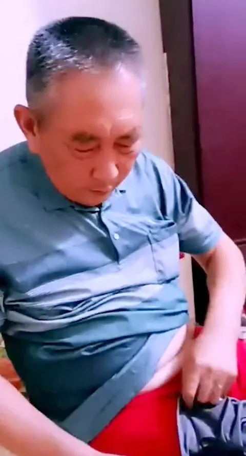 DADDY-V-1158